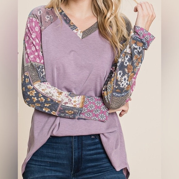 Lavender V-Neck Mixed Print Top - Picture 1 of 3